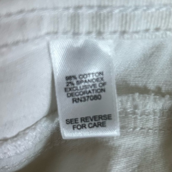 Cato Established 1946 Women’s Distressed Plus Size Jeans - Picture 5 of 6